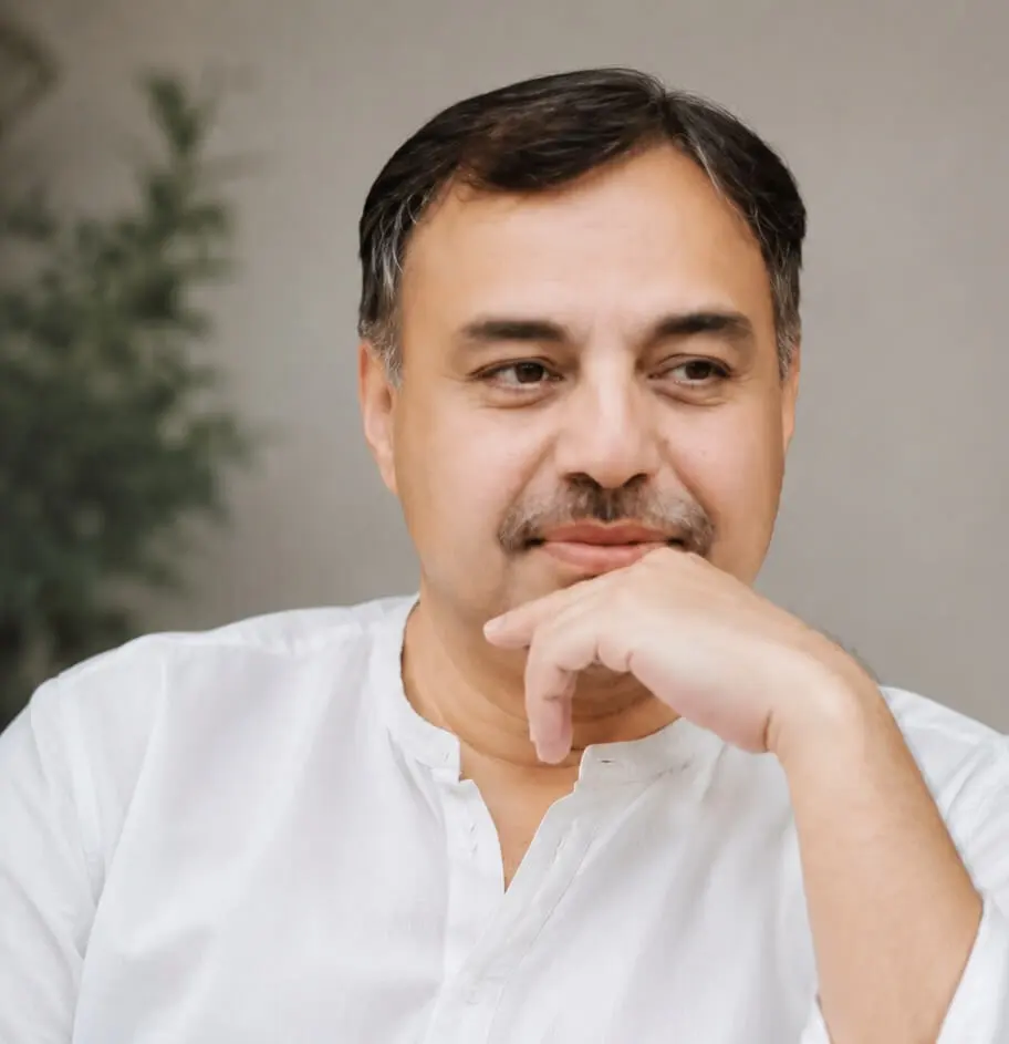 Portrait of Roshan Ali Kanasro